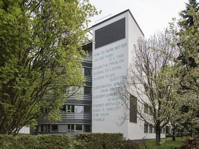 Fresque monumentale de Fischli/Weiss à Zurich